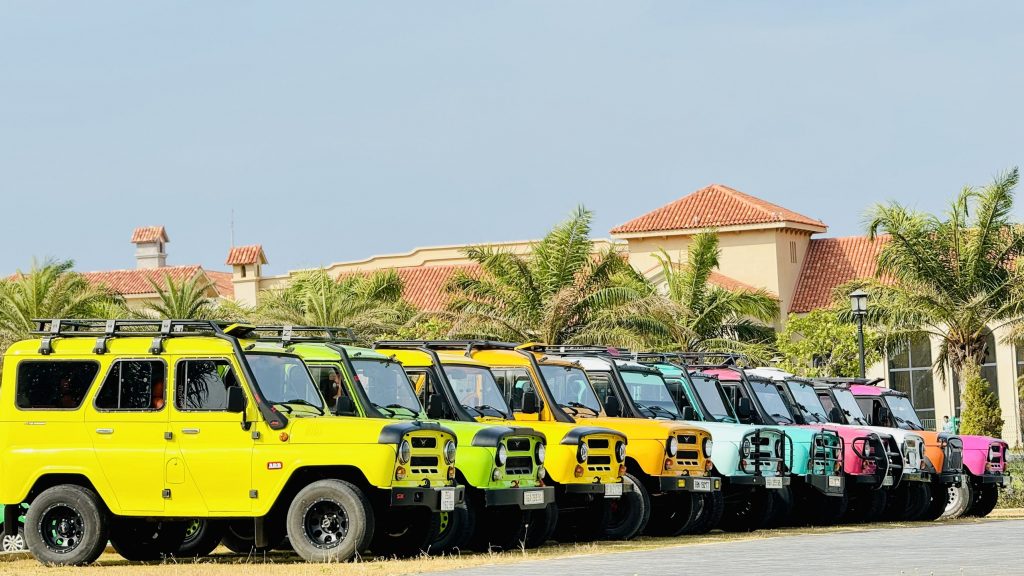 Những chiếc jeep UAZ đầy sắc màu đặc trưng của Mũi Né